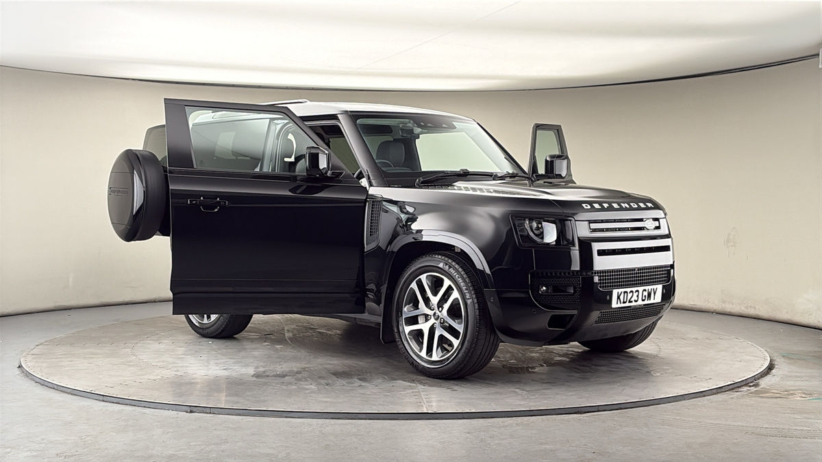 More views of Land Rover Defender 90