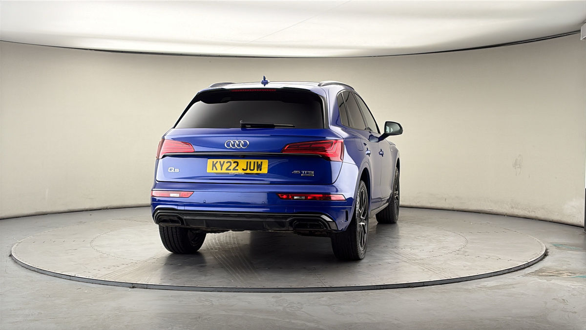 More views of Audi Q5