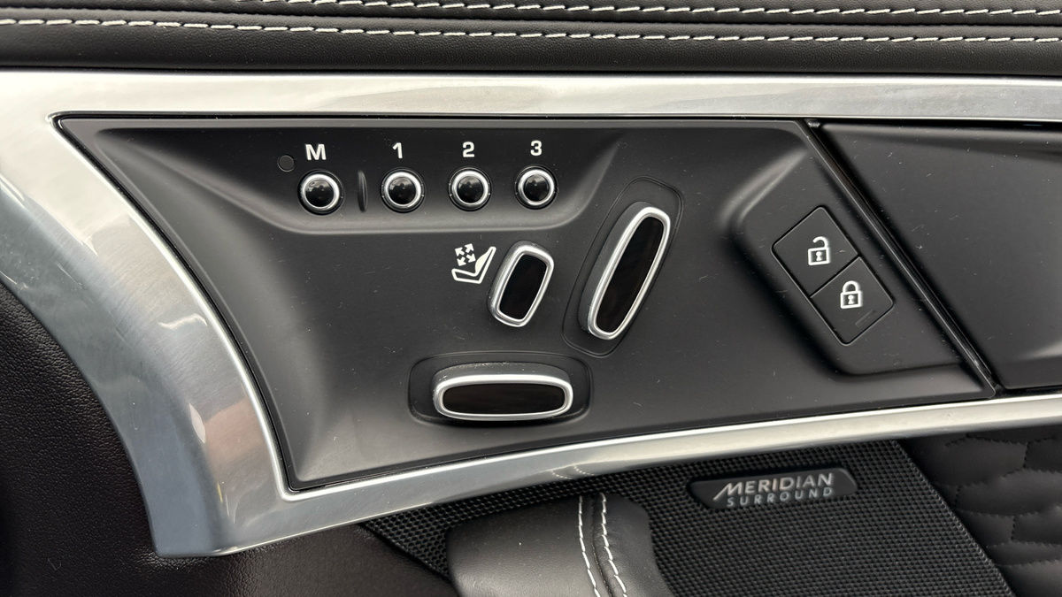 Jaguar F-Type Image 9