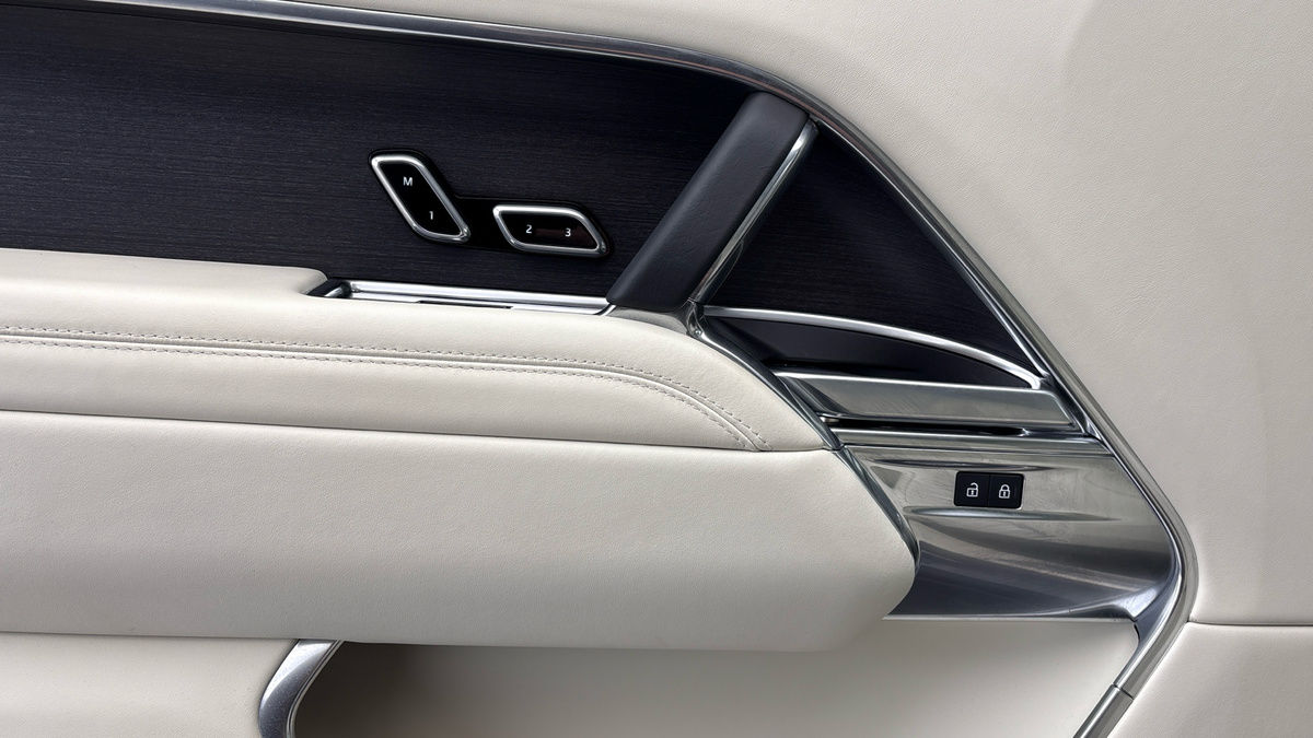 Land Rover Range Rover Image 19
