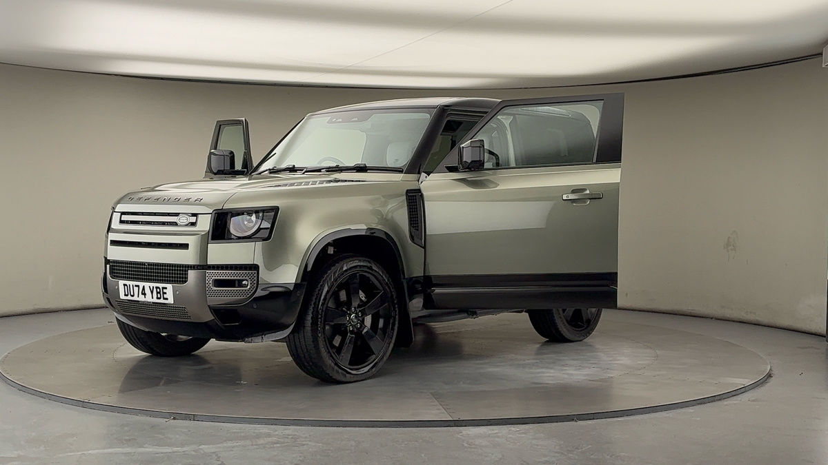 More views of Land Rover Defender 90