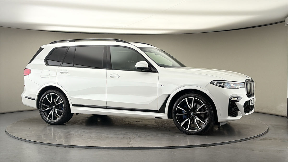 More views of BMW X7
