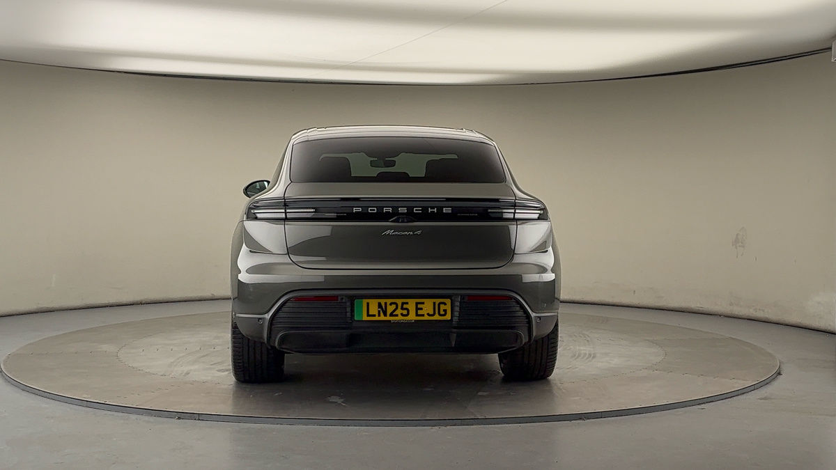 More views of Porsche Macan