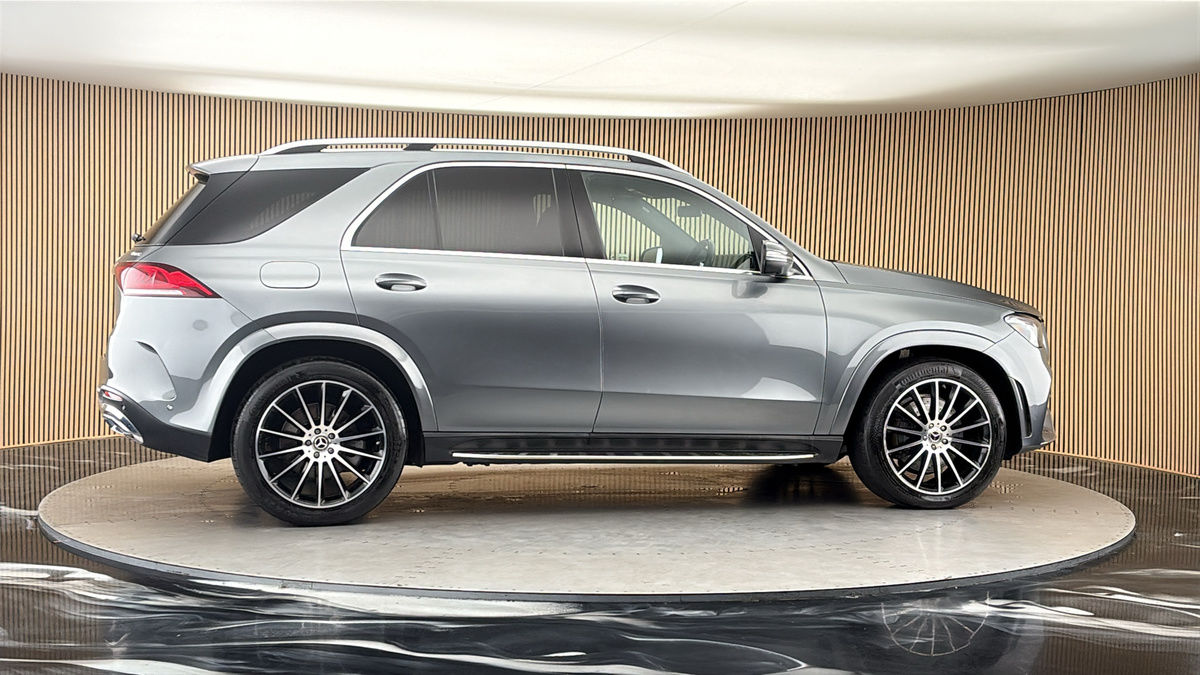 More views of Mercedes-Benz GLE