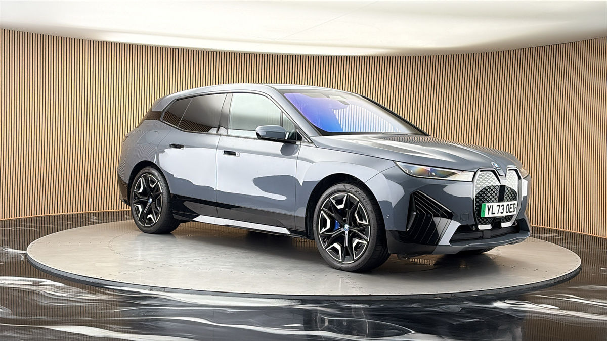 More views of BMW iX