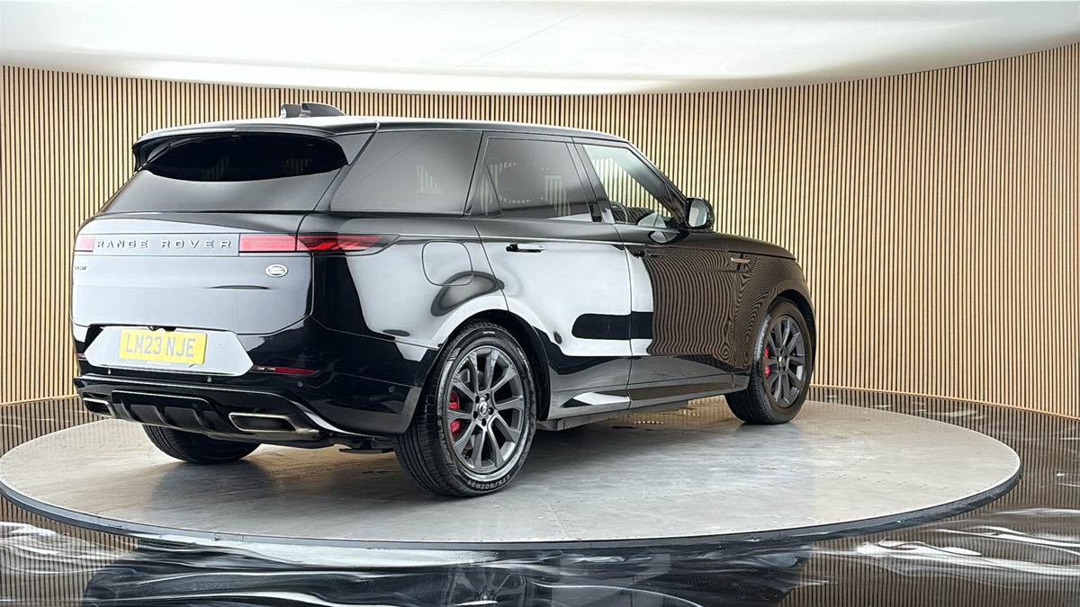 More views of Land Rover Range Rover Sport