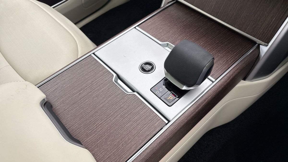 Land Rover Range Rover Image 18