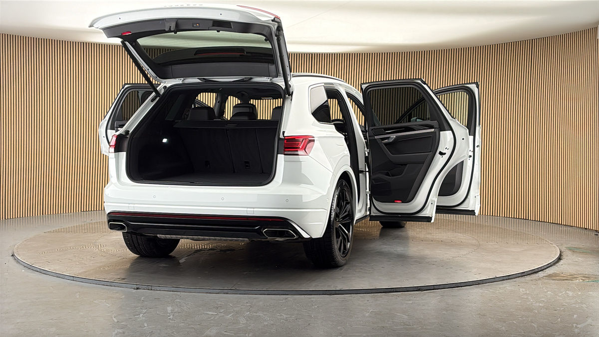 More views of Volkswagen Touareg