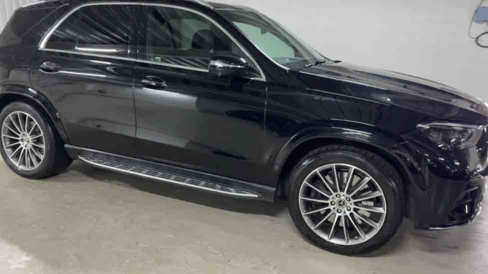 More views of Mercedes-Benz GLE