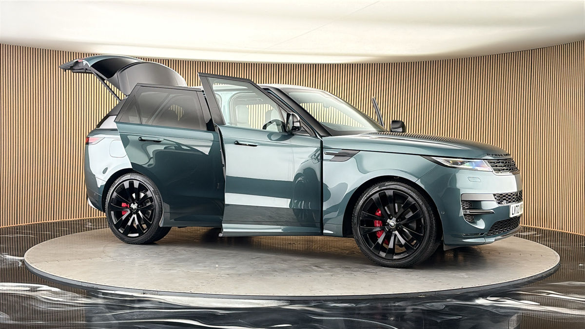 More views of Land Rover Range Rover Sport