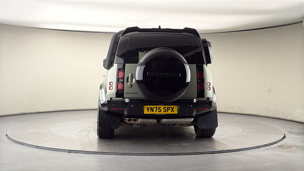 More views of Land Rover Defender 110