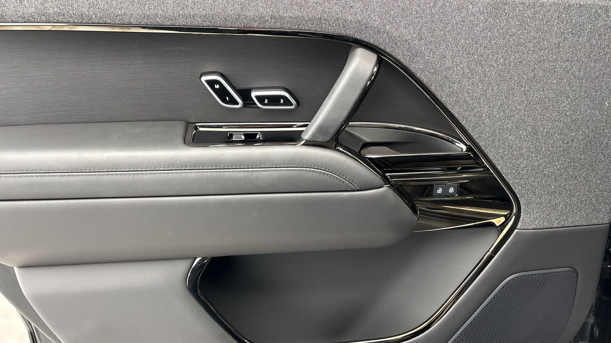 Land Rover Range Rover Sport Image 19