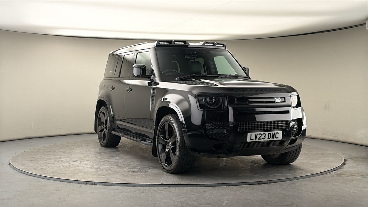 More views of Land Rover Defender 110