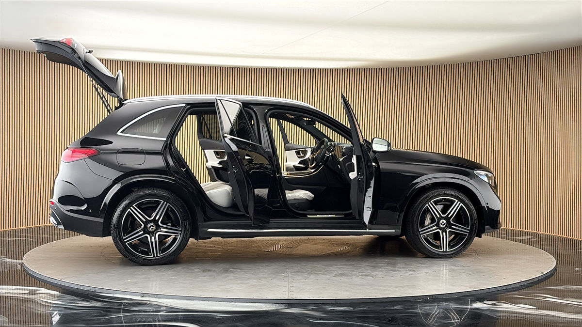 More views of Mercedes-Benz GLC