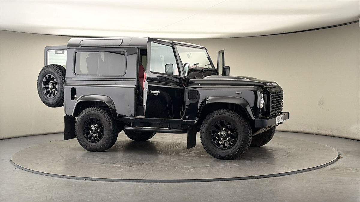 More views of Land Rover Defender 90