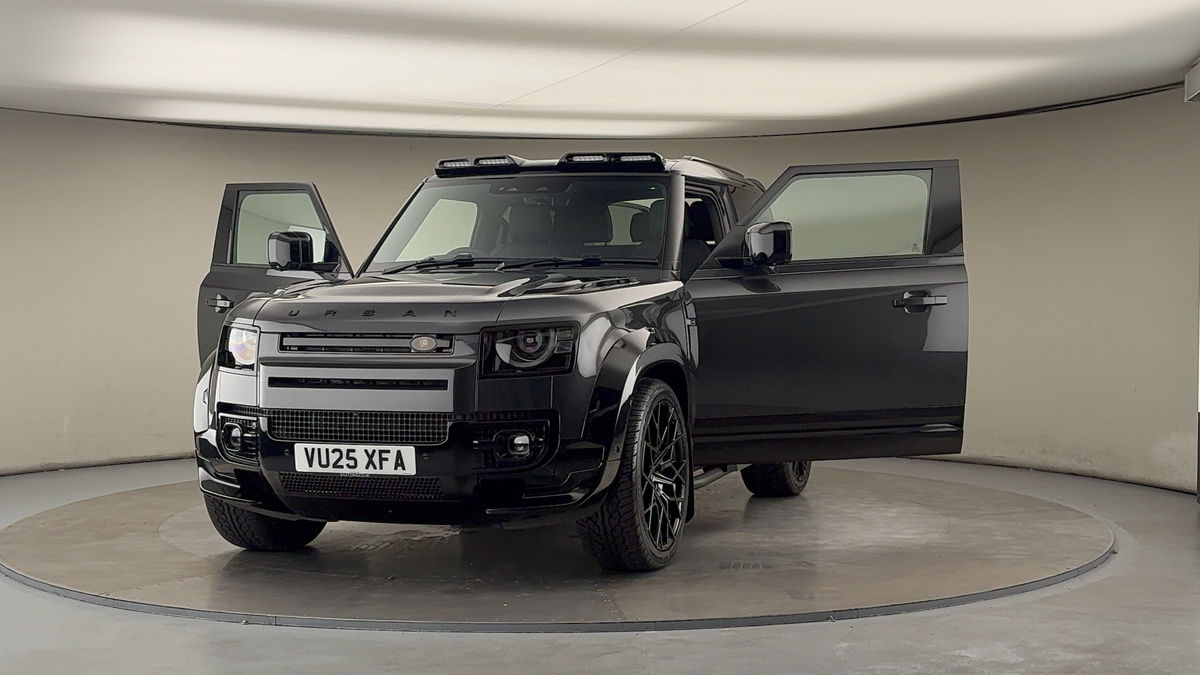 More views of Land Rover Defender 90