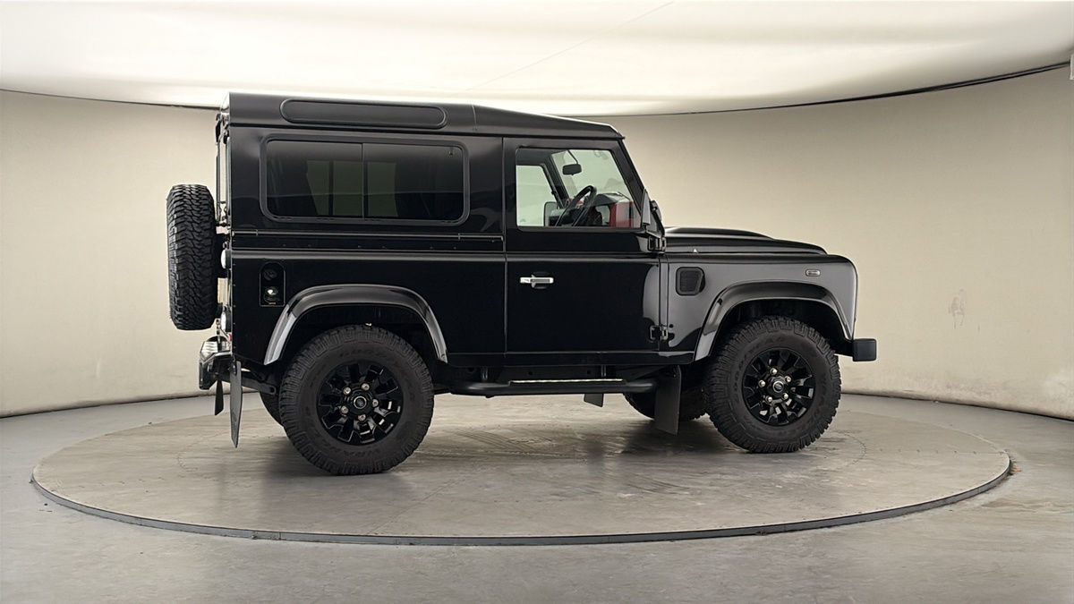 More views of Land Rover Defender 90