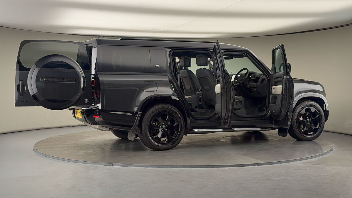 More views of Land Rover Defender 130