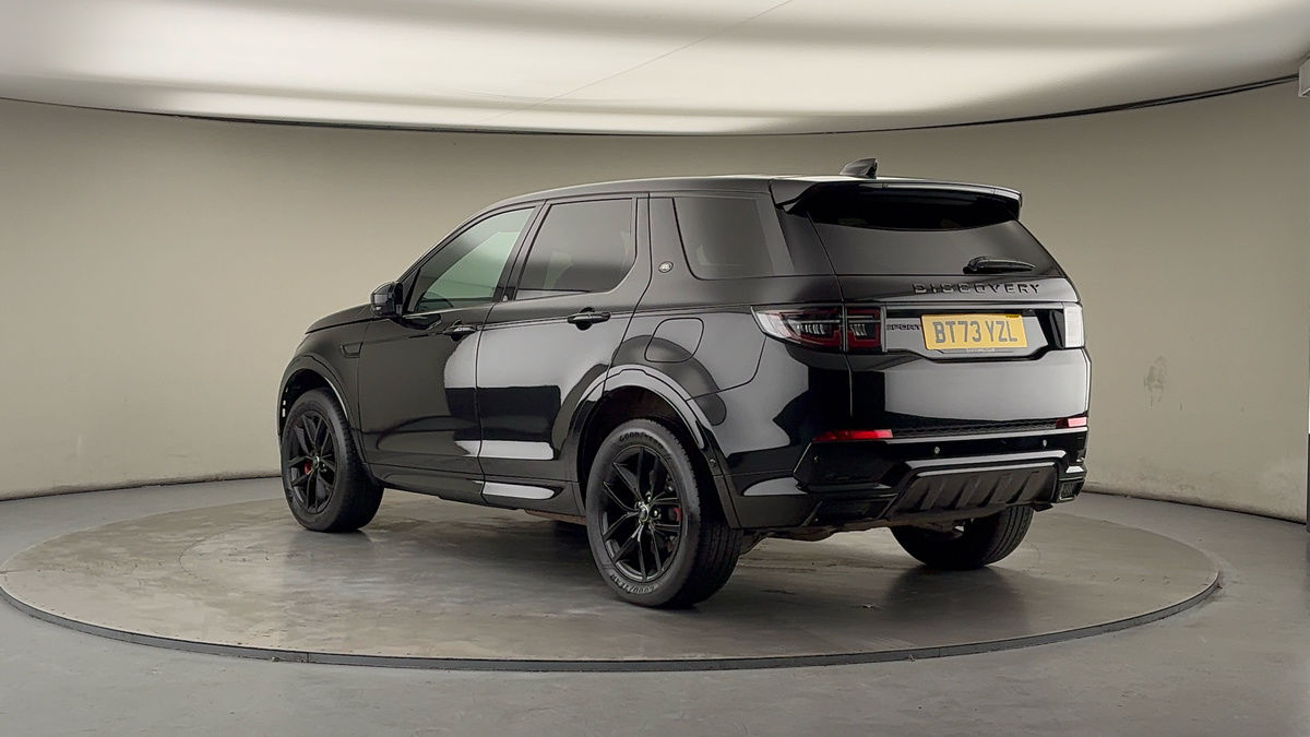 Land Rover Discovery Sport Image 2
