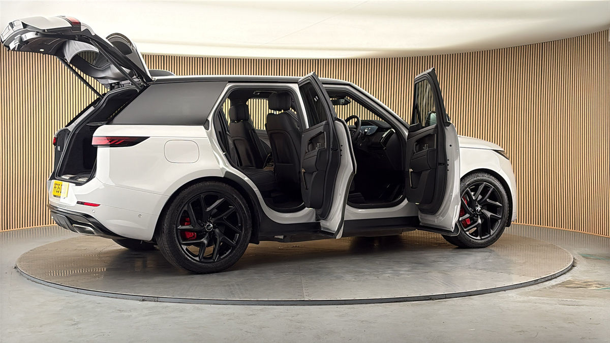 More views of Land Rover Range Rover Sport