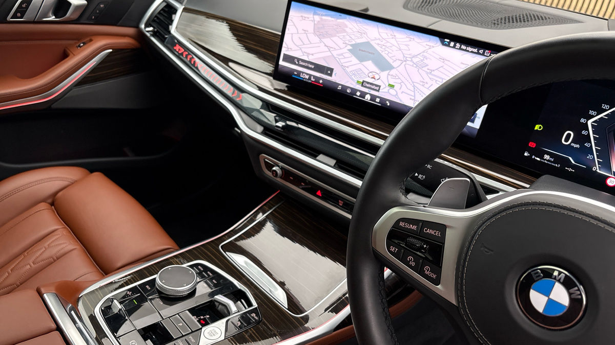 BMW X7 Image 18