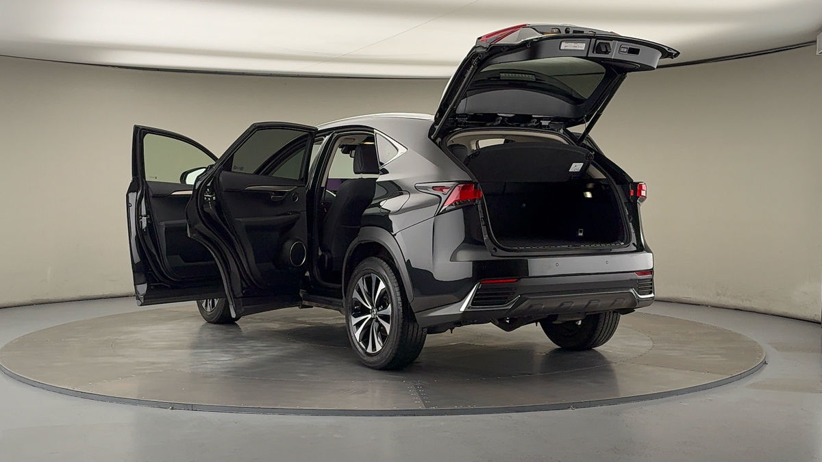 Lexus NX Image 23