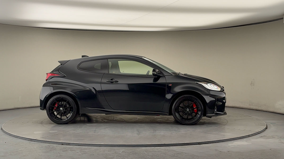 More views of Toyota Yaris