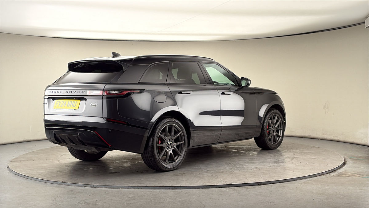 Land Rover Range Rover Velar Image 21