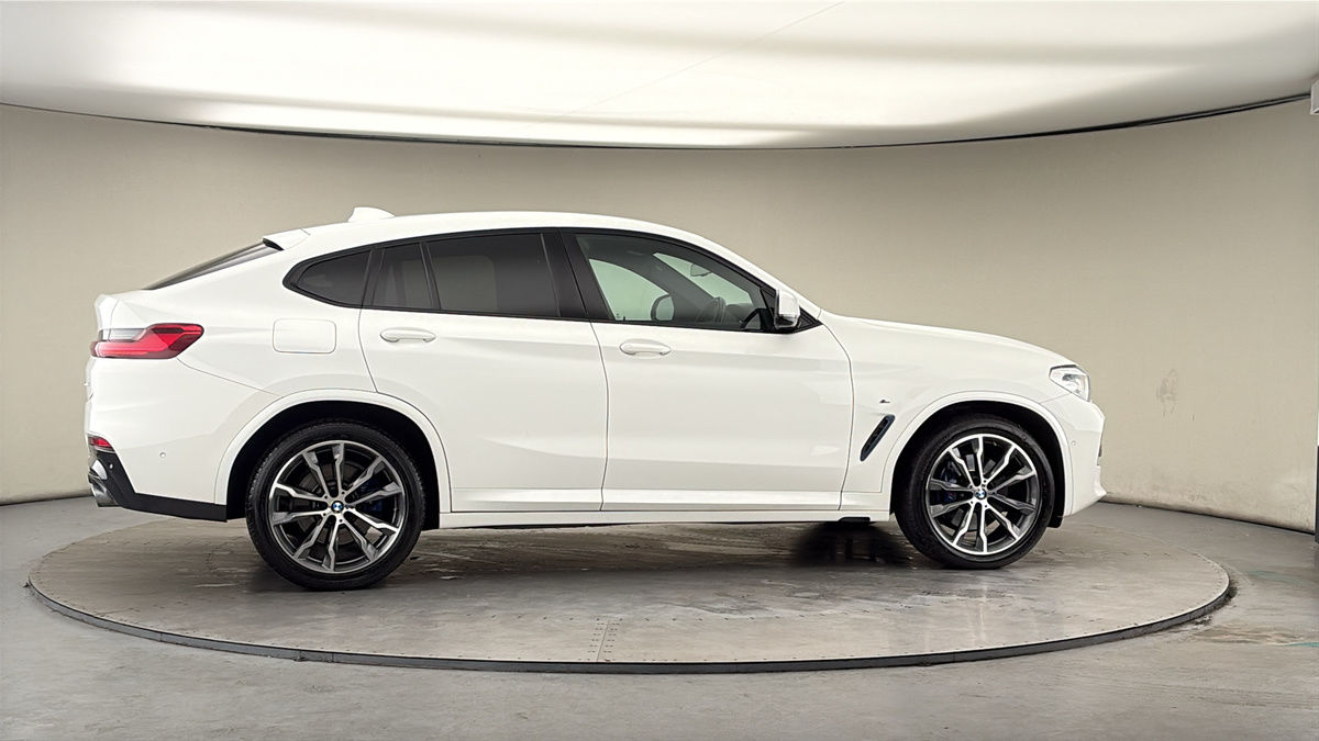 More views of BMW X4