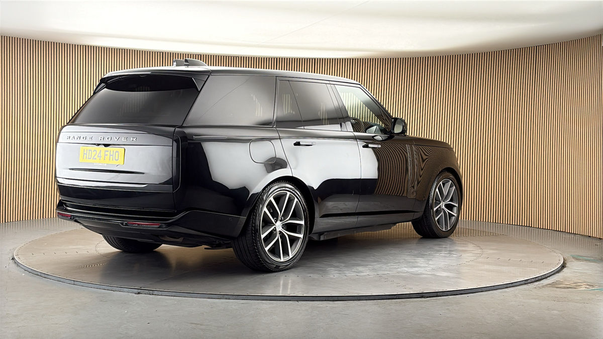 More views of Land Rover Range Rover