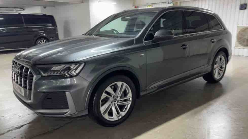 More views of Audi Q7