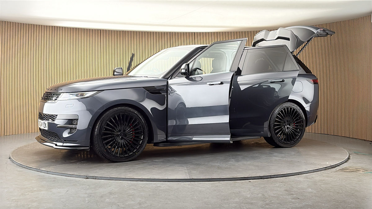 More views of Land Rover Range Rover Sport