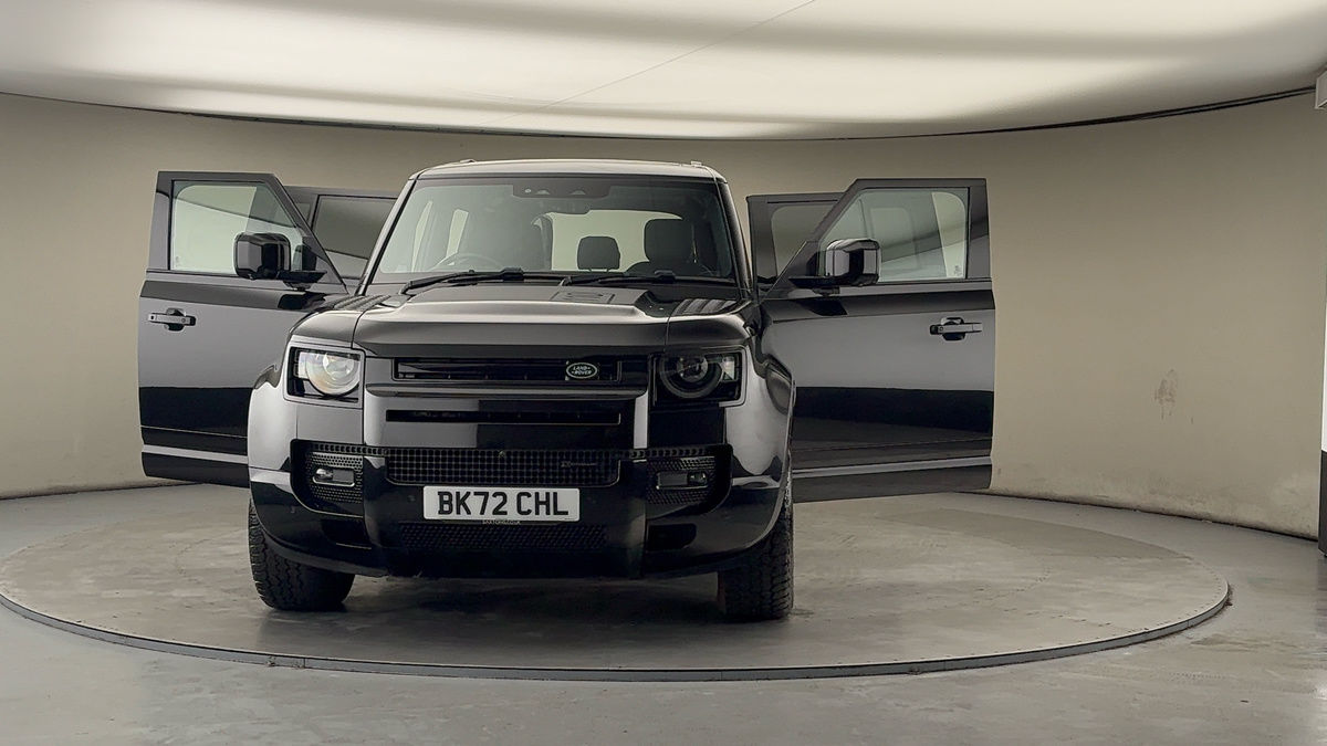 More views of Land Rover Defender 110