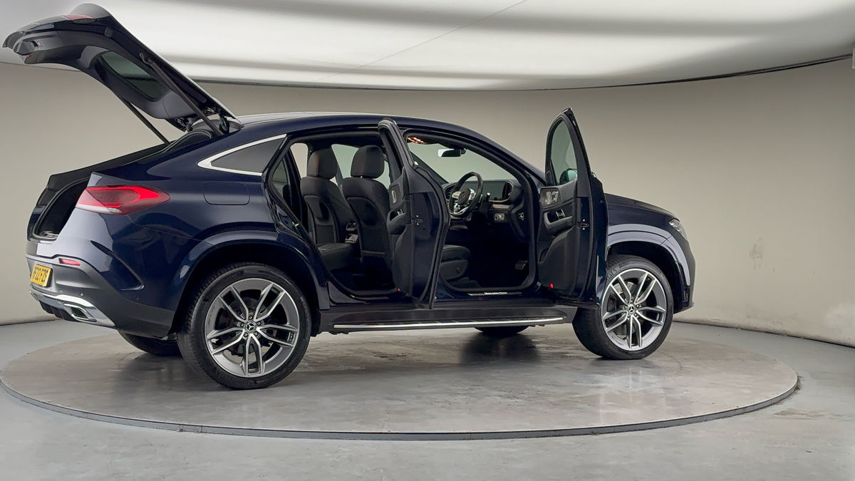 More views of Mercedes-Benz GLE