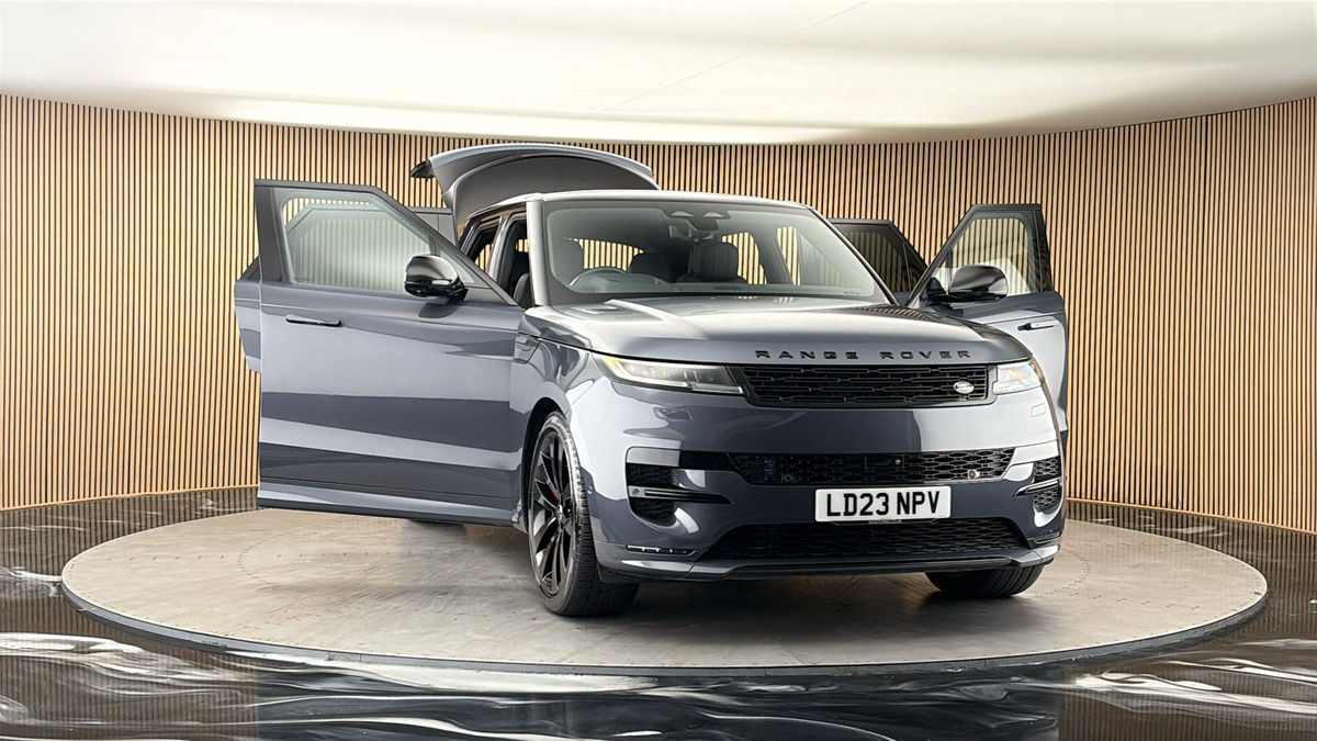 More views of Land Rover Range Rover Sport