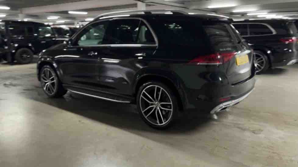 More views of Mercedes-Benz GLE