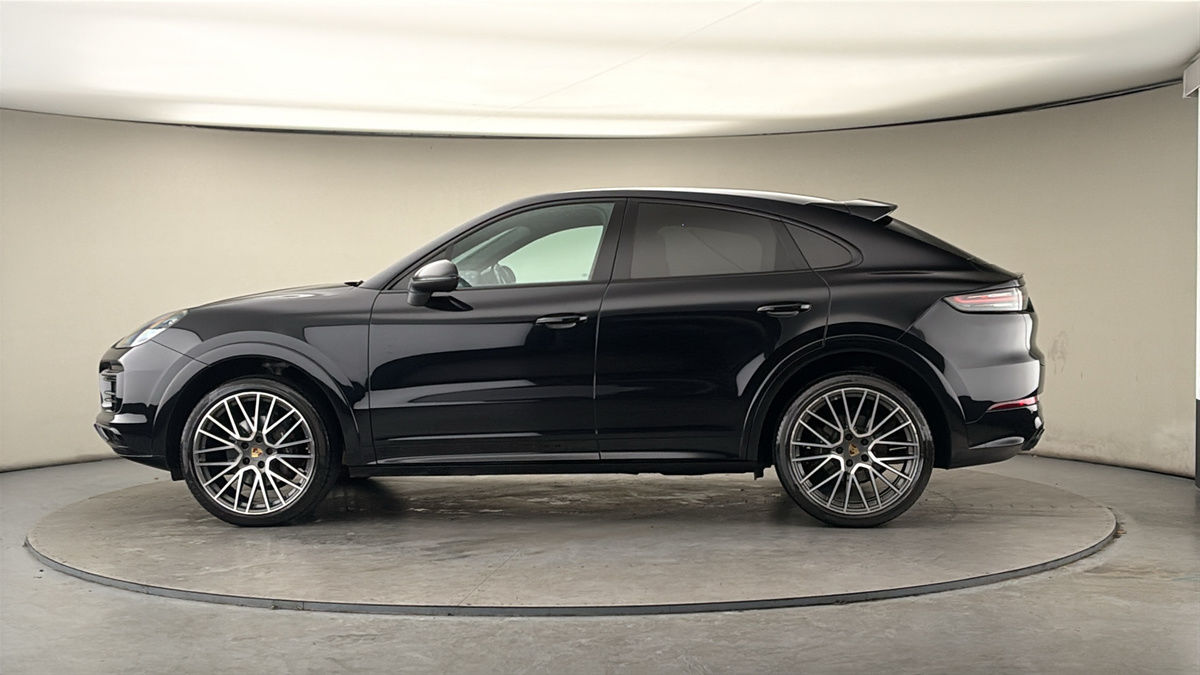 More views of Porsche Cayenne