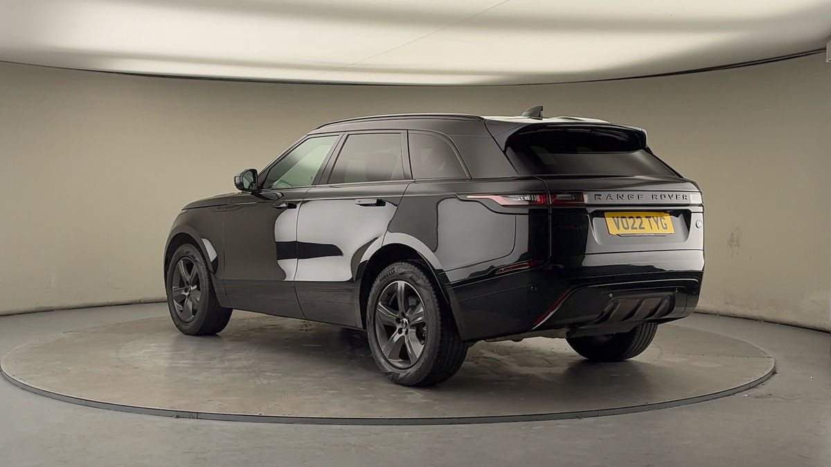 Land Rover Range Rover Velar Image 2