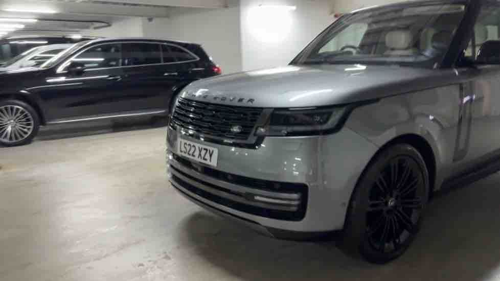 More views of Land Rover Range Rover