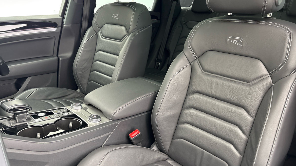 Volkswagen Touareg Image 7