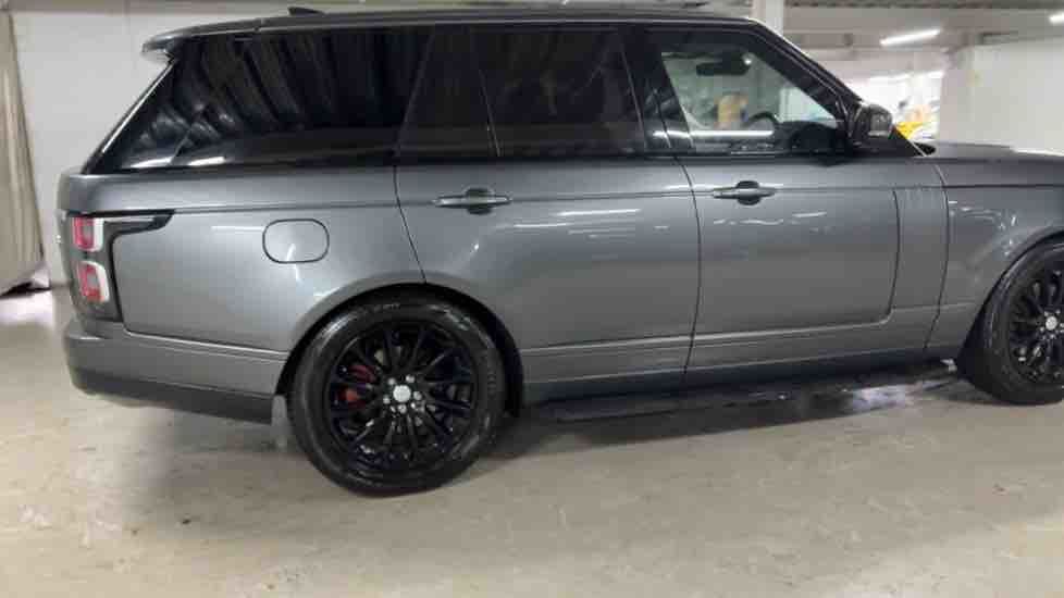 More views of Land Rover Range Rover
