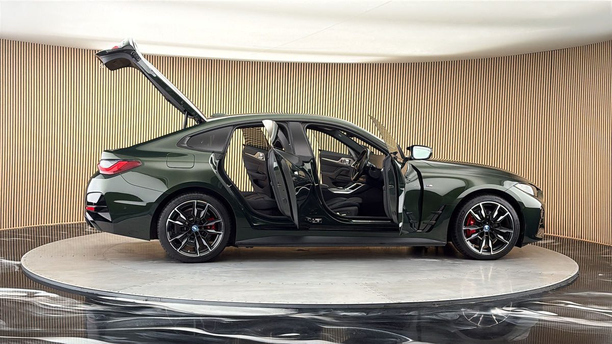 More views of BMW i4