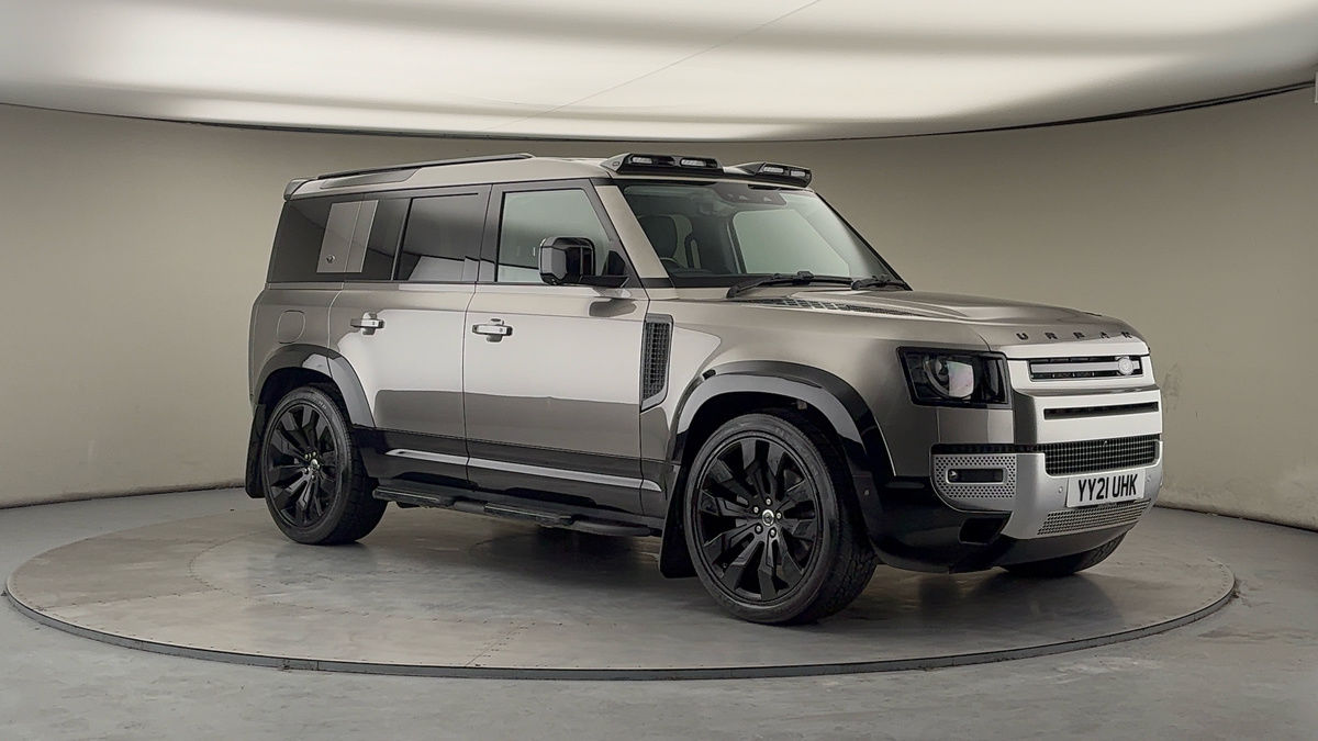 More views of Land Rover Defender 110