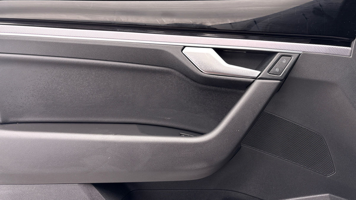 Volkswagen Touareg Image 19