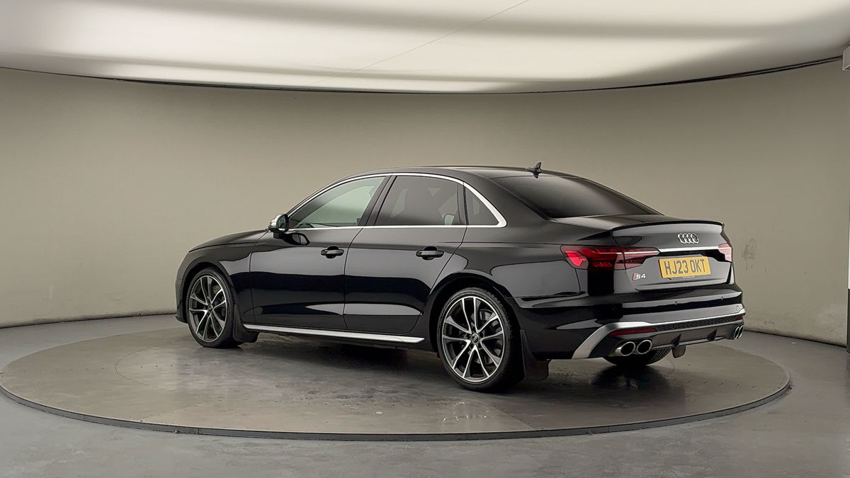 More views of Audi S4