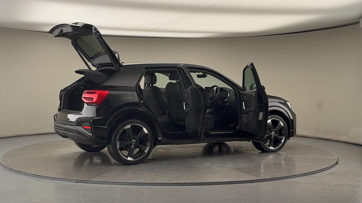 More views of Audi Q2