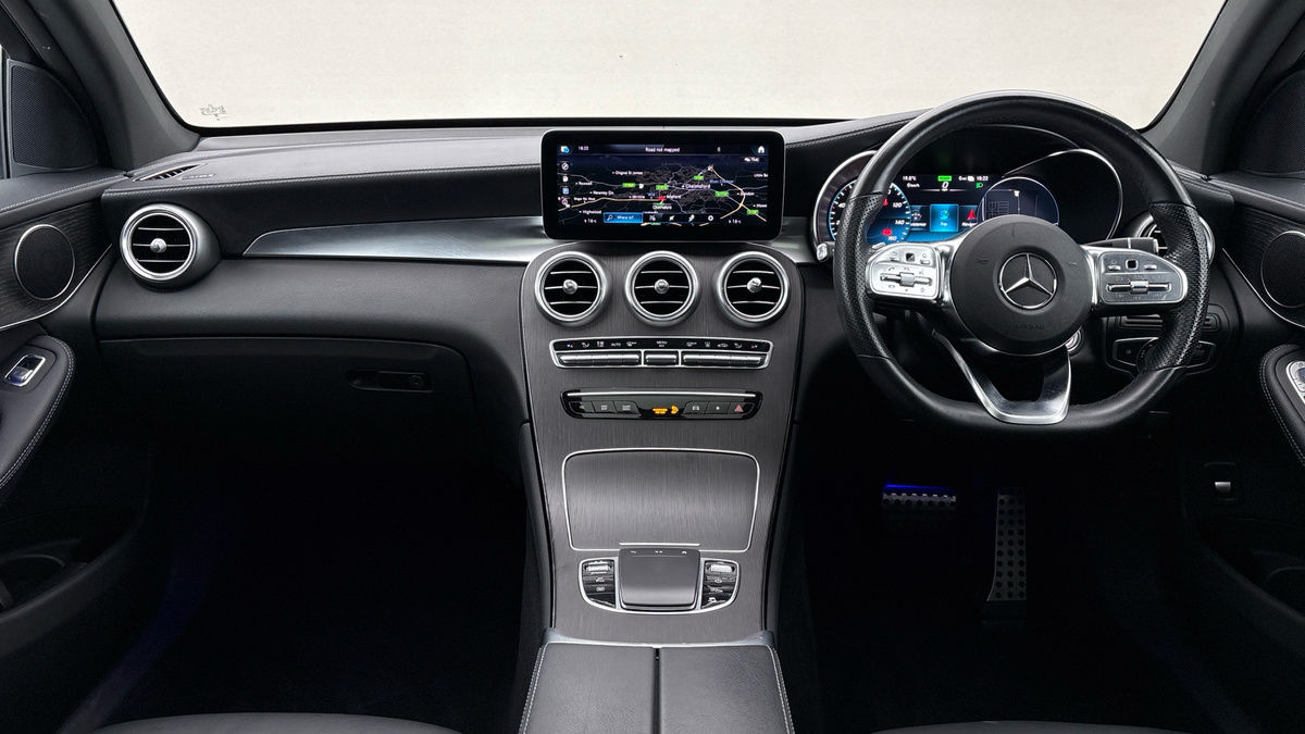 Mercedes-Benz GLC Image 12