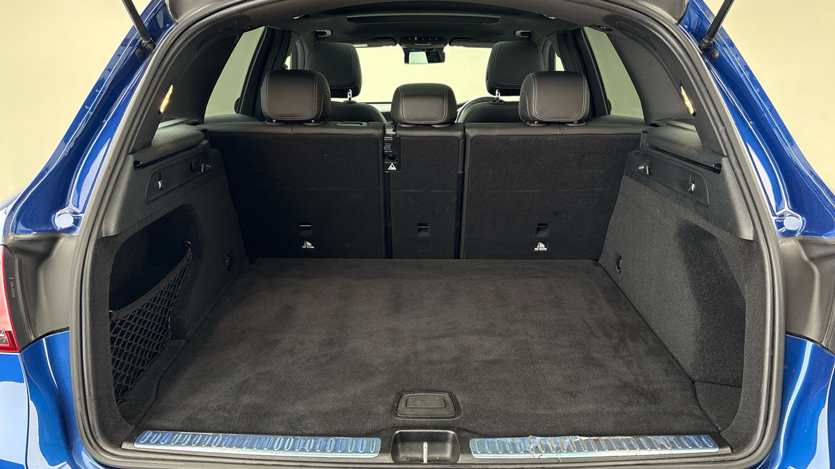 Mercedes-Benz GLC Image 11