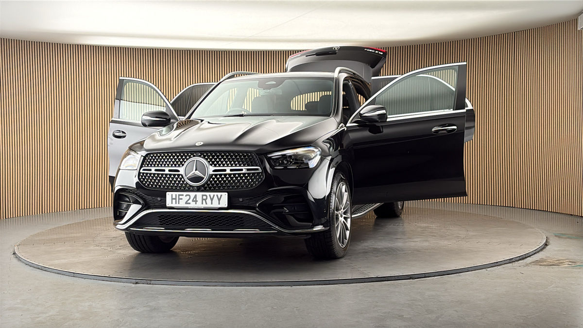 More views of Mercedes-Benz GLE