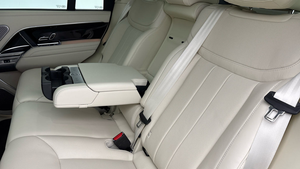 Land Rover Range Rover Image 9